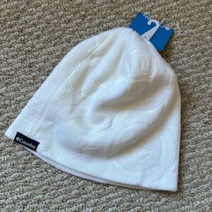 Columbia, cream colored, beanie